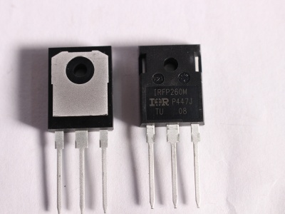 Транзистор IRFP260N